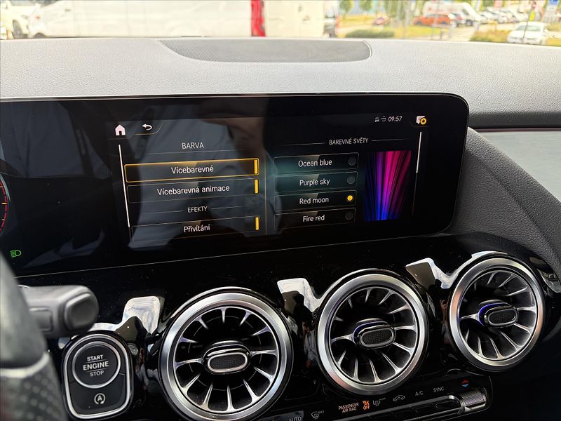 Mercedes-Benz GLA 200*AMG paket - fotka 16 z 30