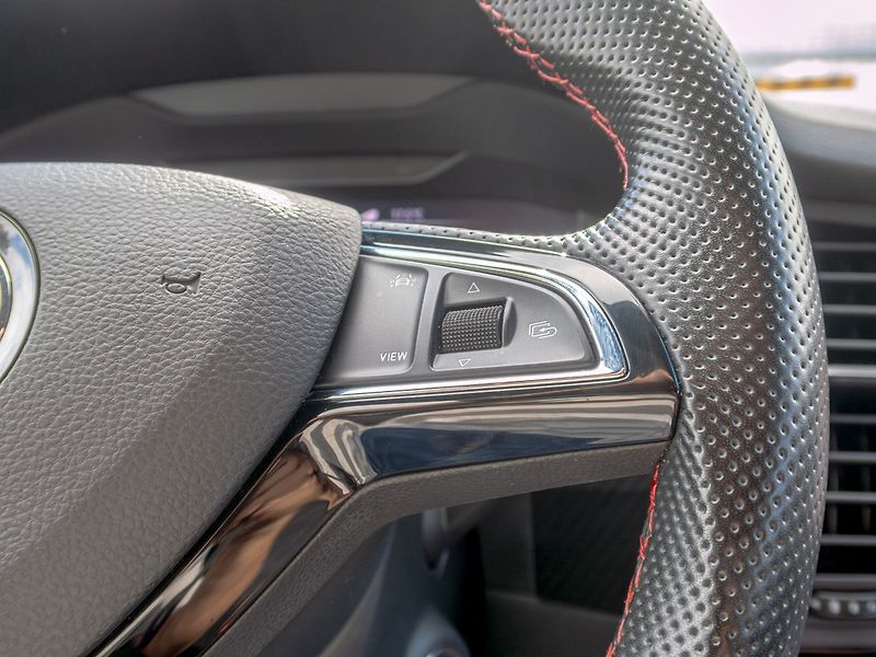 Škoda Kodiaq (2020) ČR 2.0BiTDI 176KW – MODRÉ RS - fotka 19 z 58