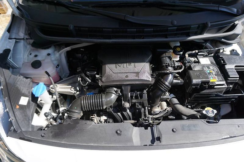 Hyundai i10 (2022) 1.MAJ. NOVÉ V ČR - fotka 29 z 30