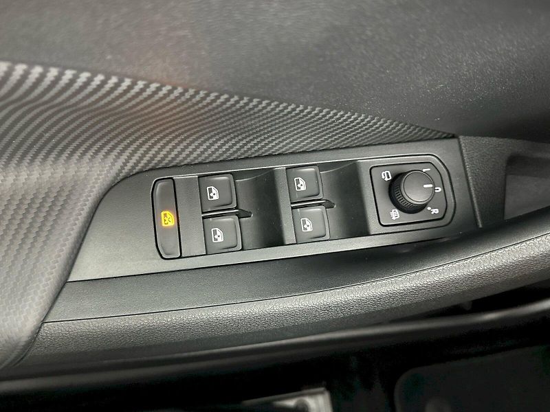 Škoda Kamiq (2025) DSG 1.0TSI 85kW Monte Carlo - fotka 27 z 33