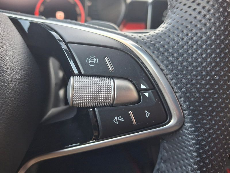 Škoda Fabia (2025) Monte Carlo DSG 1,0TSi 70kW - fotka 29 z 33