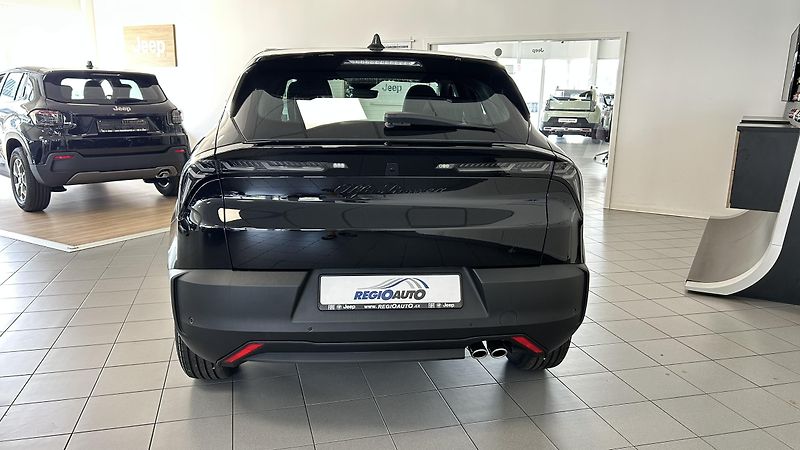 Alfa Romeo Junior 1.2T 145k Ibrida  - fotka 6 z 15