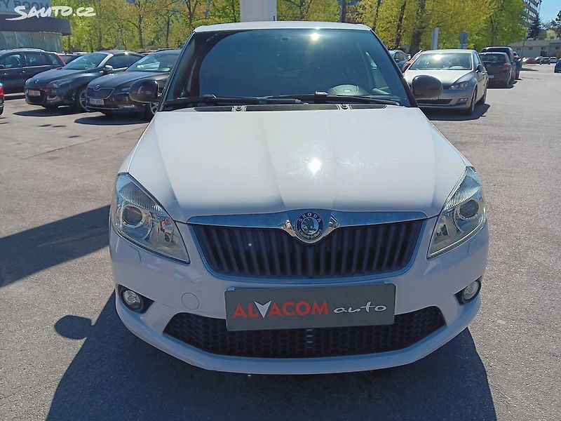 Škoda Fabia 1.4 TSI 132kW RS - fotka 3 z 28
