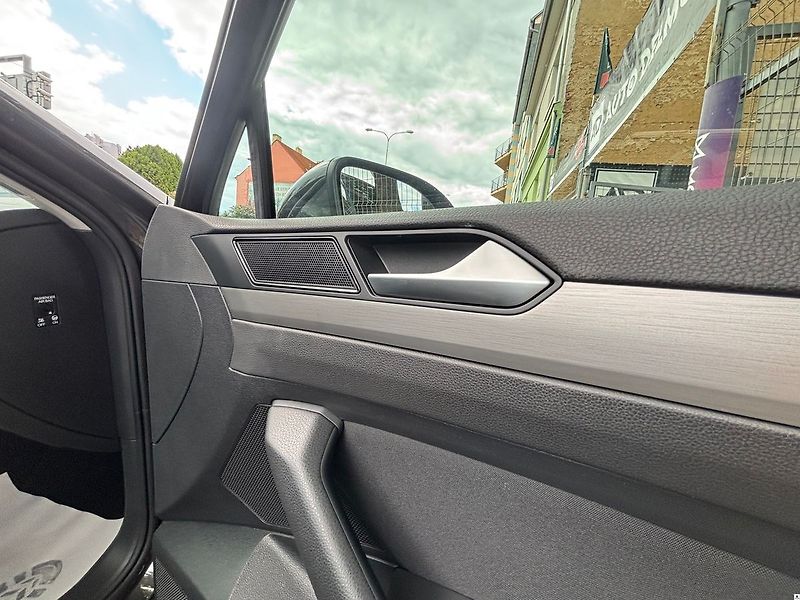 Volkswagen Passat 2.0TDi/2023/AT.1MAJ.TAŽNÉ.ZÁRU - fotka 41 z 51