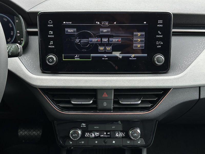 Škoda Kamiq 1.5TSi DSG 150PS LED V.Cockpit - fotka 19 z 35
