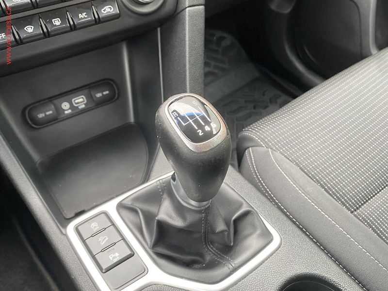 Kia Sportage (2017) 1.6 GDi, Navi, kamera, + kola - fotka 15 z 18