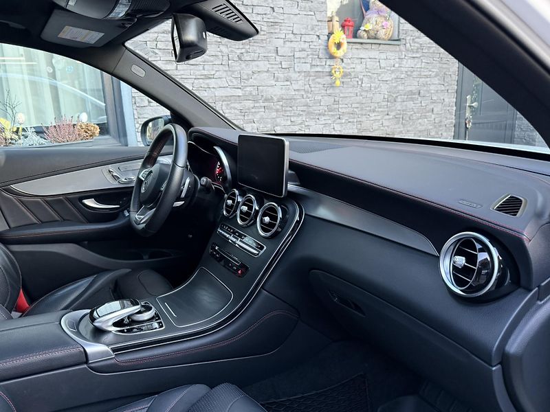 Mercedes-Benz GLC (2018) 43 AMG 4-MATIC 70tKM!! GAR KM! - fotka 13 z 23