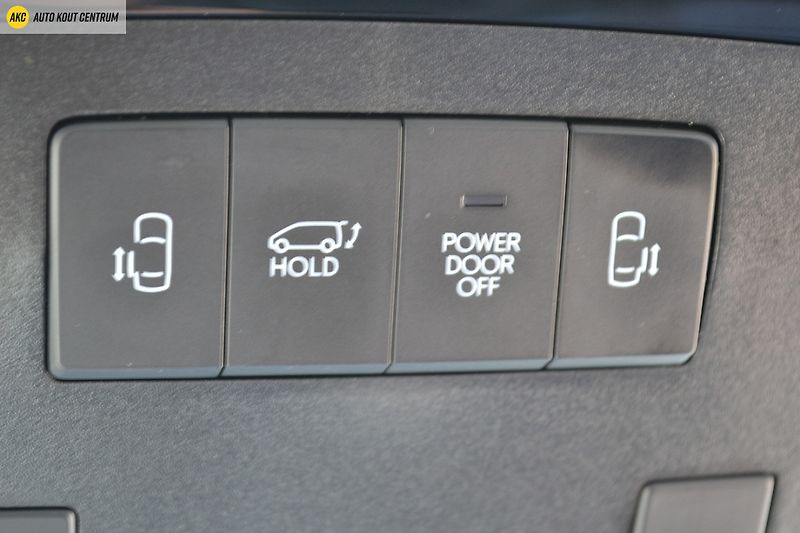 Hyundai Staria 2.2CRDi PREMIUM A/T- 9 MÍST - fotka 60 z 79