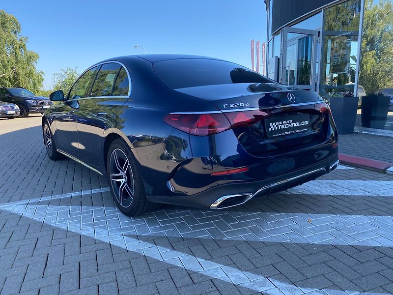 Mercedes-Benz Třídy E (2025) E 220 D 4MATIC - fotka 6 z 26