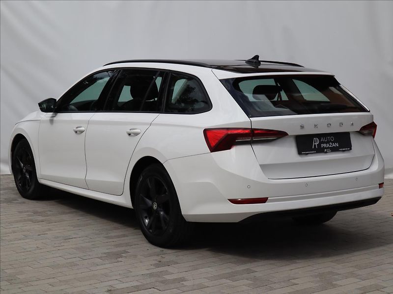 Škoda Octavia 2,0 TDi Style Virtual LED - fotka 4 z 35