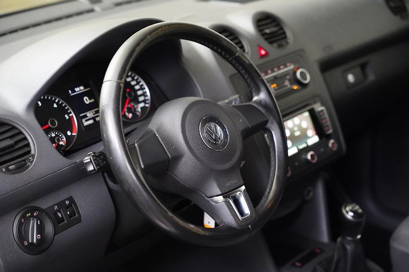 Volkswagen Caddy - fotka 14 z 22