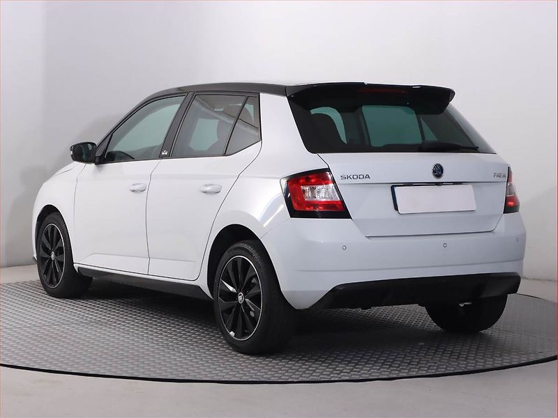 Škoda Fabia (2017) Monte Carlo 1.0 TSI, Navi - fotka 4 z 22