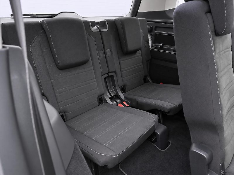Volkswagen Touran 1,4 TSI Highline CZ Aut.klima - fotka 14 z 36