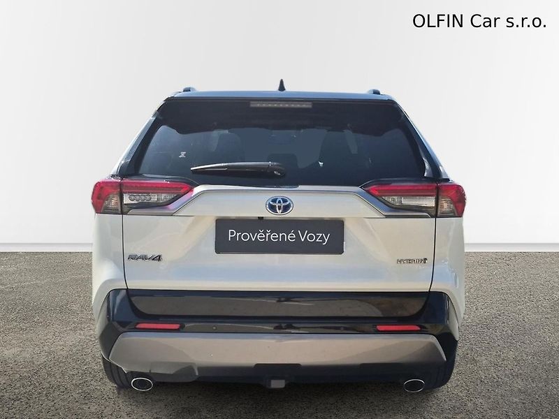 Toyota RAV4 Selection 2,5 HEV 4x2 - fotka 8 z 24