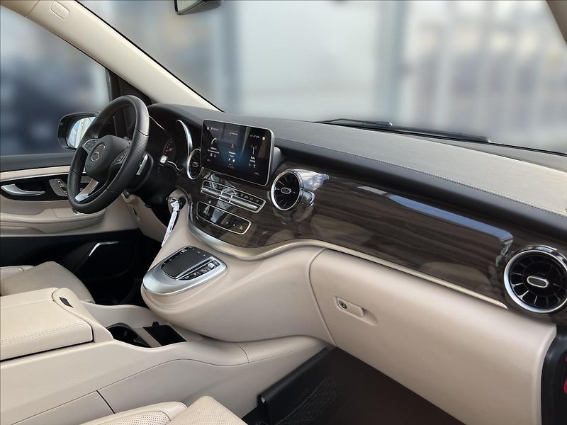 Mercedes-Benz Třídy V 300D 4MATIC AVANTGARDE - fotka 14 z 28