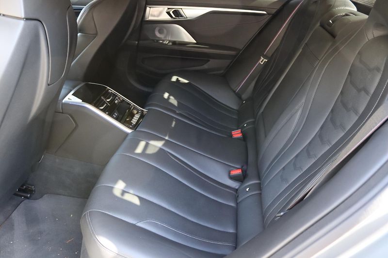 BMW Řada 8 M850i XDRIVE GRAN COUPE G16  - fotka 41 z 50