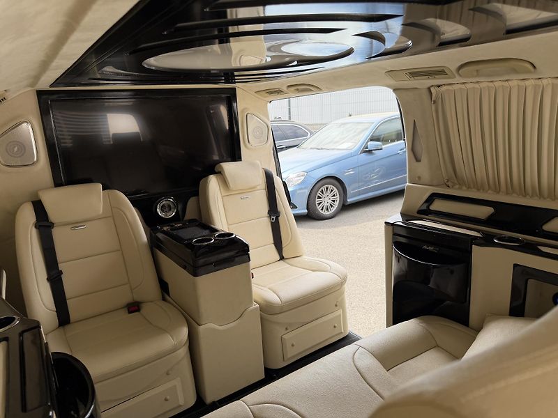 Mercedes-Benz Vito Maybach Edition - fotka 14 z 15
