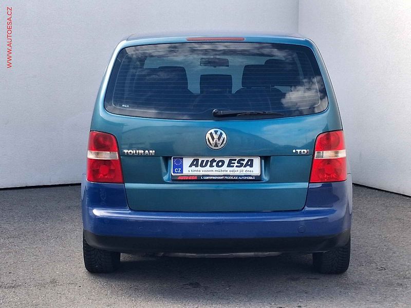 Volkswagen Touran (2005) 1.9 TDi, 2.maj,ČR, Klima - fotka 5 z 14