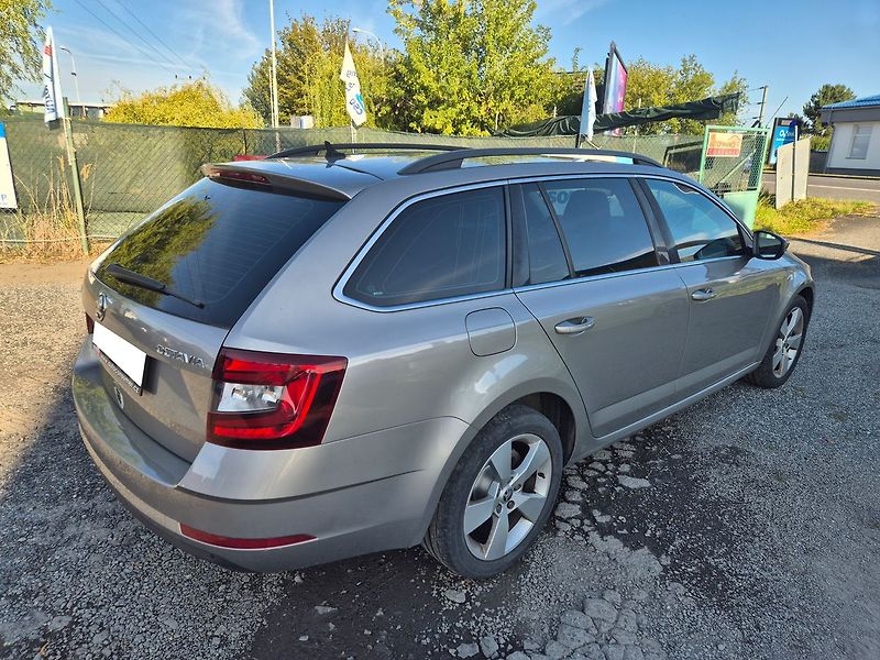 Škoda Octavia Combi 2,0 TDI DSG Style Plus, - fotka 5 z 20