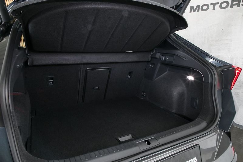 Cupra Formentor 2.0TDI 110kW DSG 4x4 Pano Tažn - fotka 32 z 36