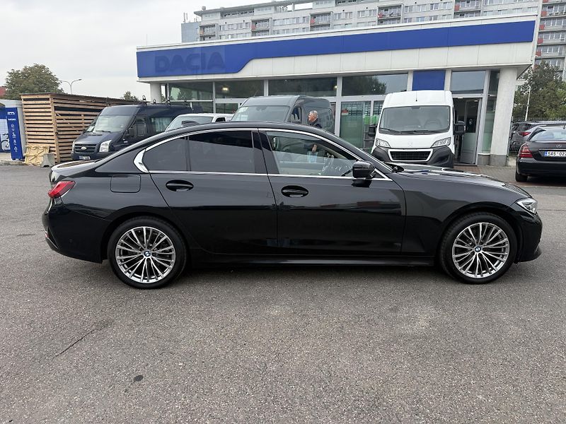 BMW Řada 3 320D  - fotka 5 z 43