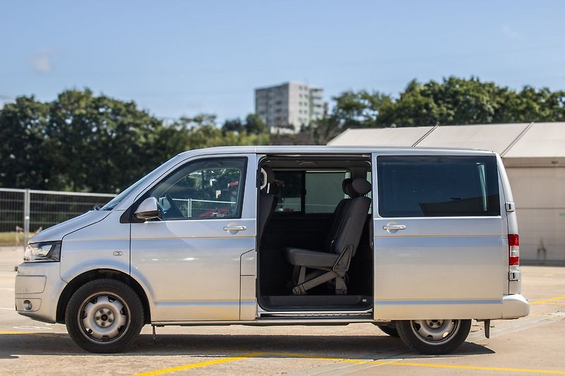 Volkswagen Caravelle 4Motion 2.0 BITDI - fotka 10 z 40