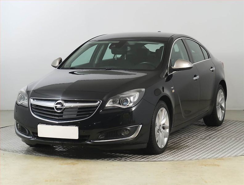 Opel Insignia (2017) 2.0 CDTI, 4X4, Automat - fotka 2 z 21
