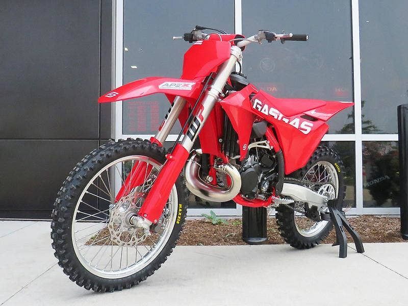 GASGAS MC 250 (2025) 2025  DVOUTAKT    TOP CENA SKL - fotka 1 z 4