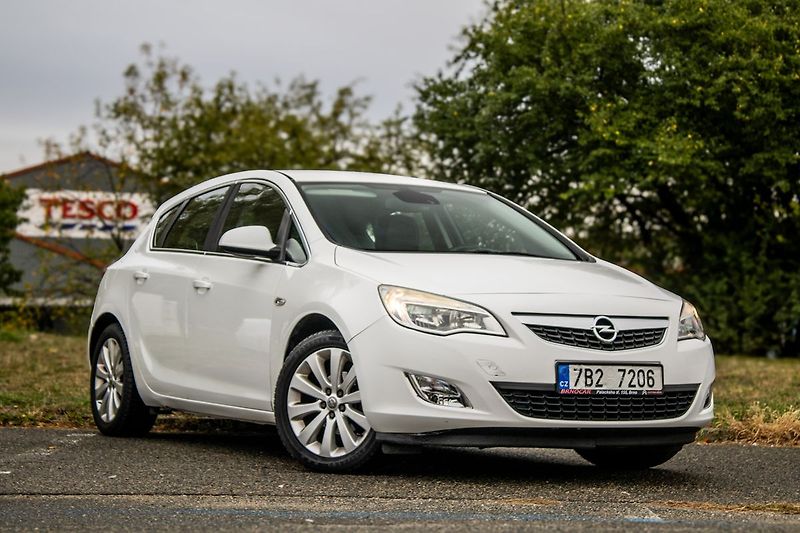 Opel Astra - fotka 3 z 22