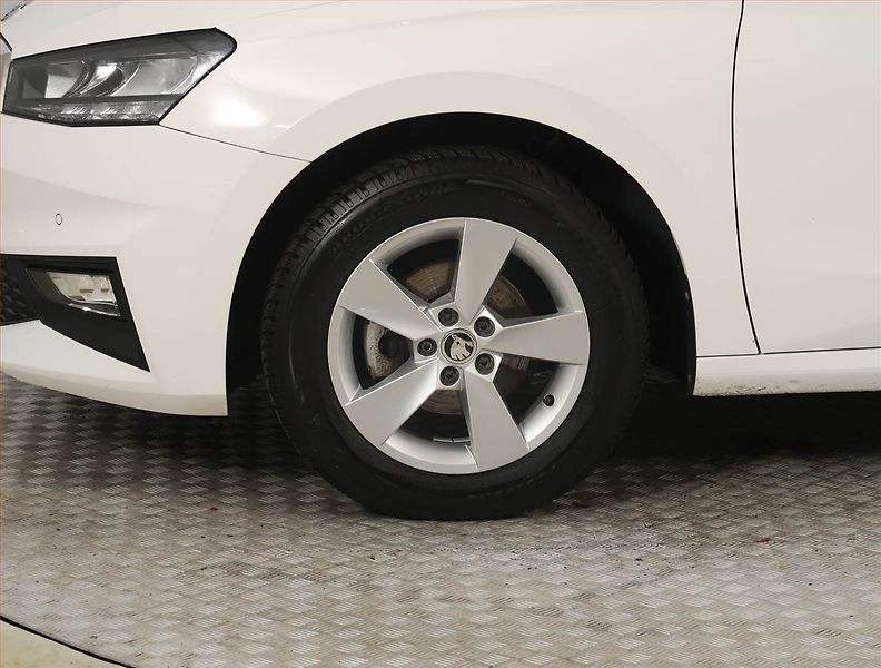 Škoda Fabia (2021) 1.0, Serv.kniha, Tempomat - fotka 14 z 18