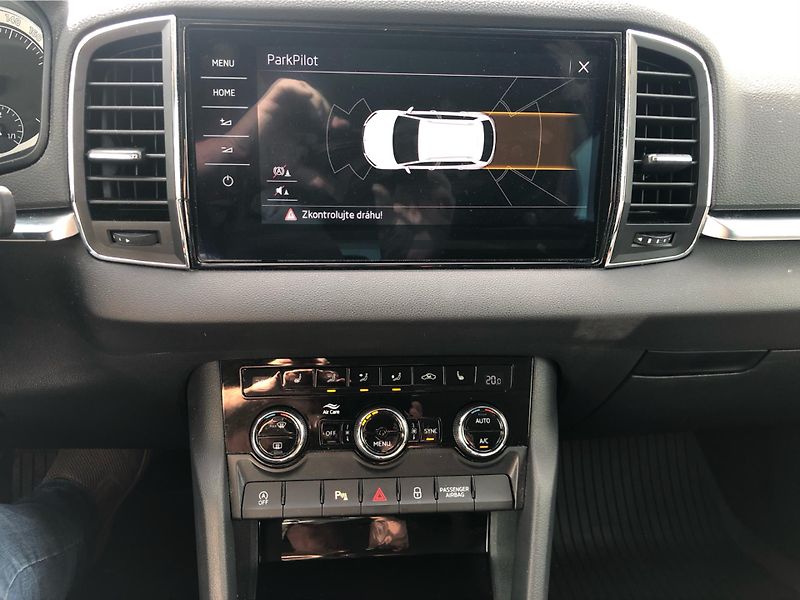 Škoda Karoq 1,5TSi 110kW STYLE PLUS COMFOR - fotka 21 z 30