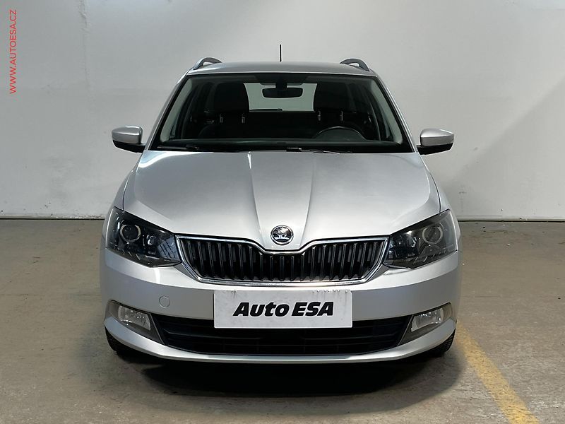 Škoda Fabia (2017) 1.0 TSi, ČR, AC, temp - fotka 2 z 15
