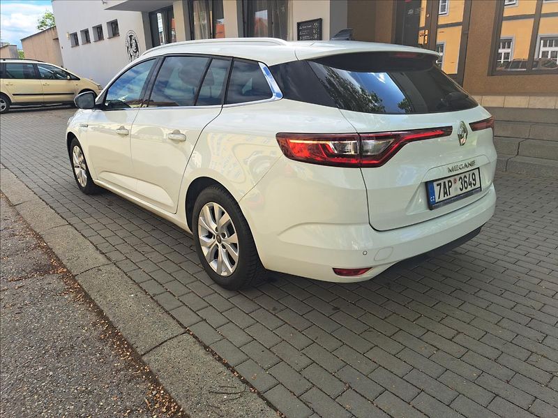 Renault Mégane 1,5 dCi Grandtour - fotka 6 z 41