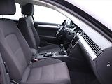 Volkswagen Passat 1,6 TDI Highline NAVI LED - náhled 11