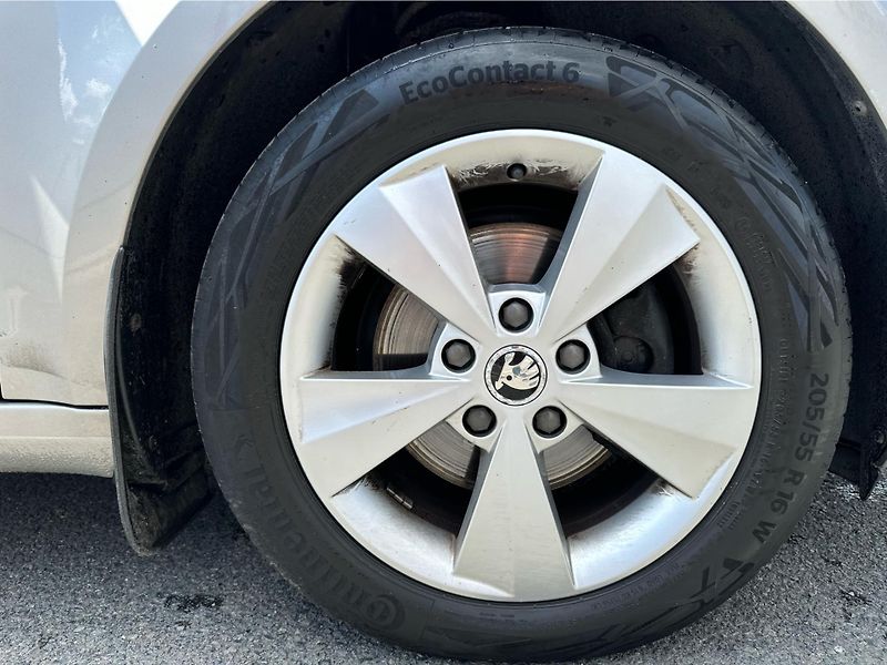 Škoda Octavia 1.4TSI G-TEC STYLE - fotka 16 z 22