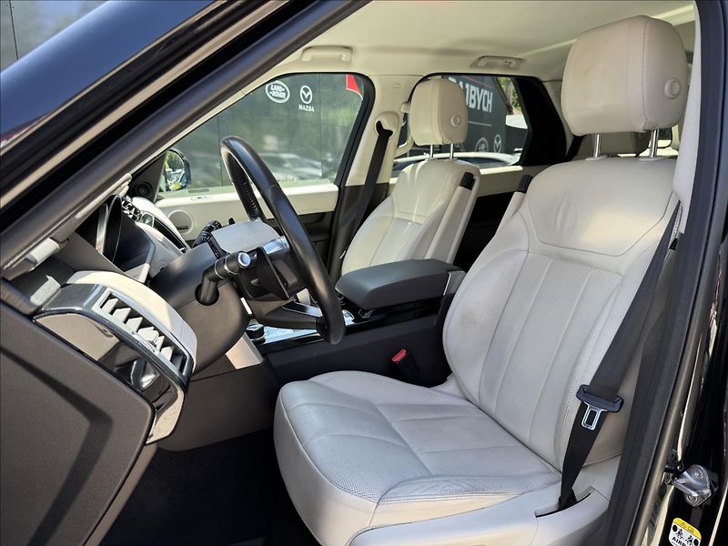 Land Rover Discovery 3,0 TDV6 HSE AWD ČR DPH - fotka 12 z 34