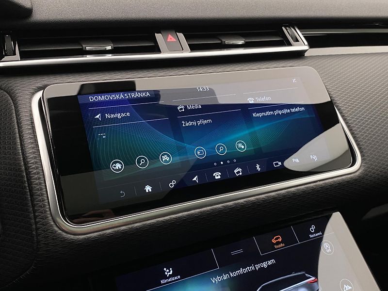 Land Rover Range Rover Velar D300 SE R-DYNAMIC AWD RZERVACE - fotka 8 z 48