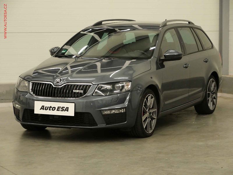 Škoda Octavia (2015) 2.0TDi, RS, DSG, xenon - fotka 3 z 23