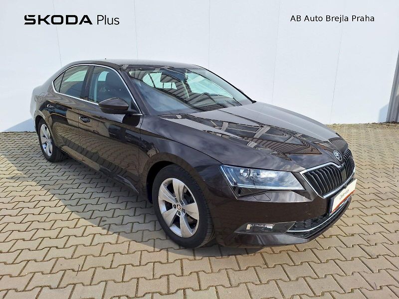 Škoda Superb (2018) 2.0 TDI / 110 kW / 7DSG / Ambi - fotka 6 z 26