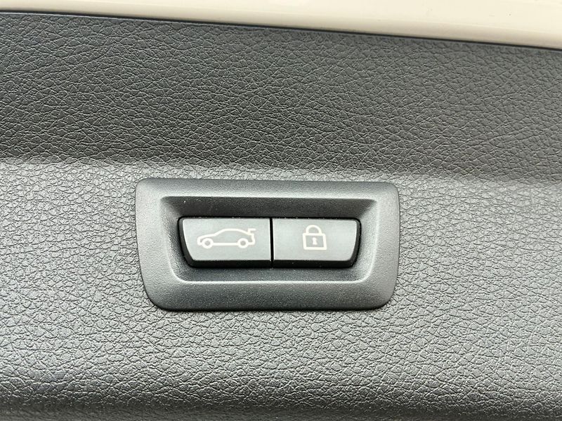 BMW Řada 2 (2017) 220i GT, 141KW, 7 MÍST - fotka 24 z 25
