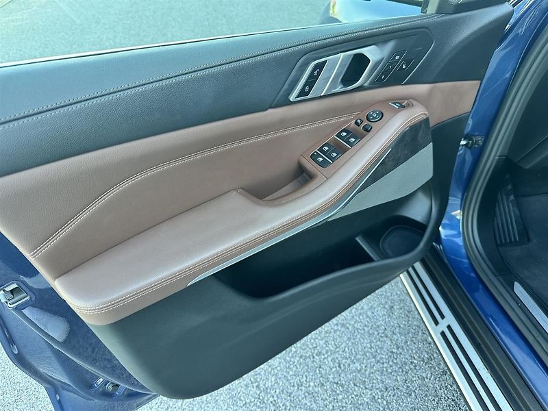 BMW X5 xDrive30d - fotka 14 z 16