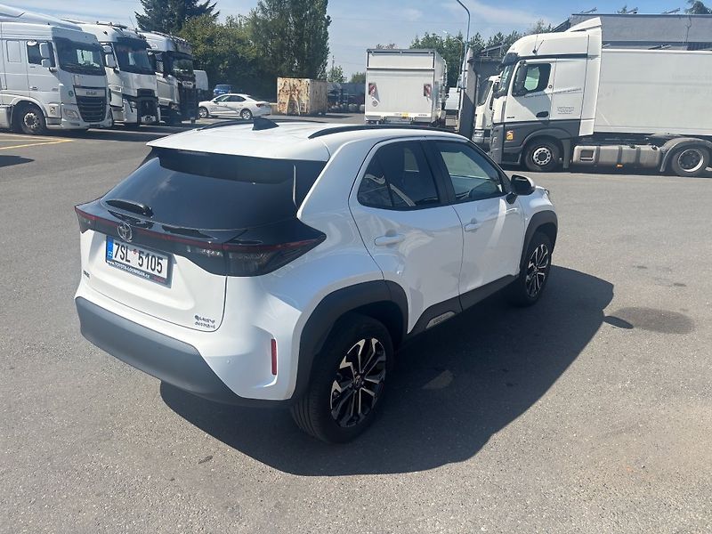 Toyota Yaris Cross 4x4 hybrid automat - fotka 5 z 19