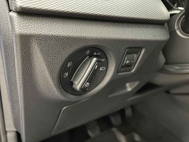 Škoda Scala 1.0 TSI  Ambition   Plus - fotka 9 z 22