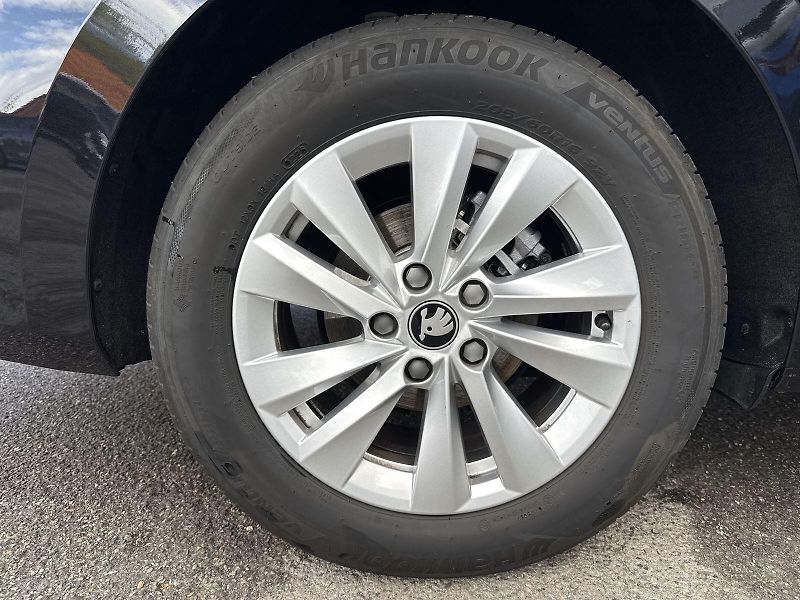 Škoda Octavia (2026) Combi 1.5 TSI DSG Selection - fotka 30 z 33