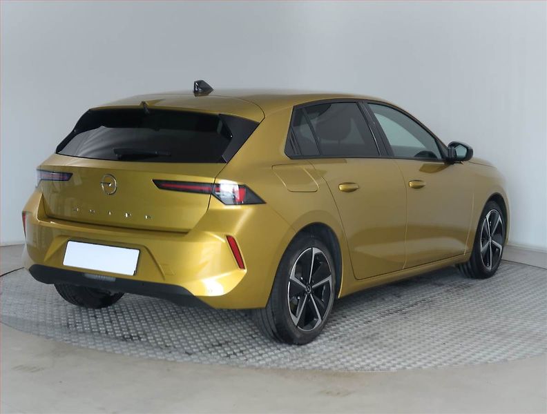Opel Astra (2026) 1.2 Turbo - fotka 5 z 18
