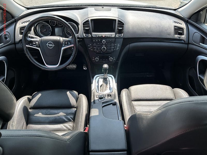 Opel Insignia (2013) 2.0CDTi, AT, bixen, kůže - fotka 8 z 16