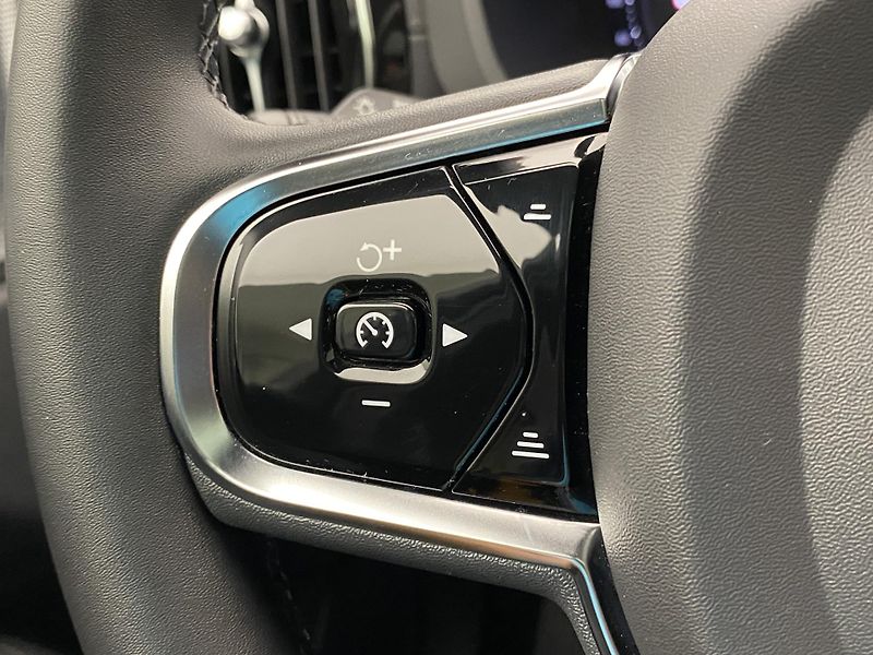 Volvo XC60 AWD POLESTAR AUT CZ 1.maj - fotka 20 z 65
