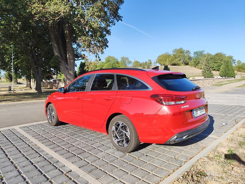 Hyundai i30 (2024) 1.0T-GDI Style, tažné, odp.DPH - fotka 6 z 19