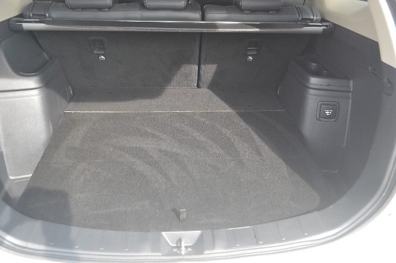 Mitsubishi Outlander 2,4 4x4 - fotka 6 z 26