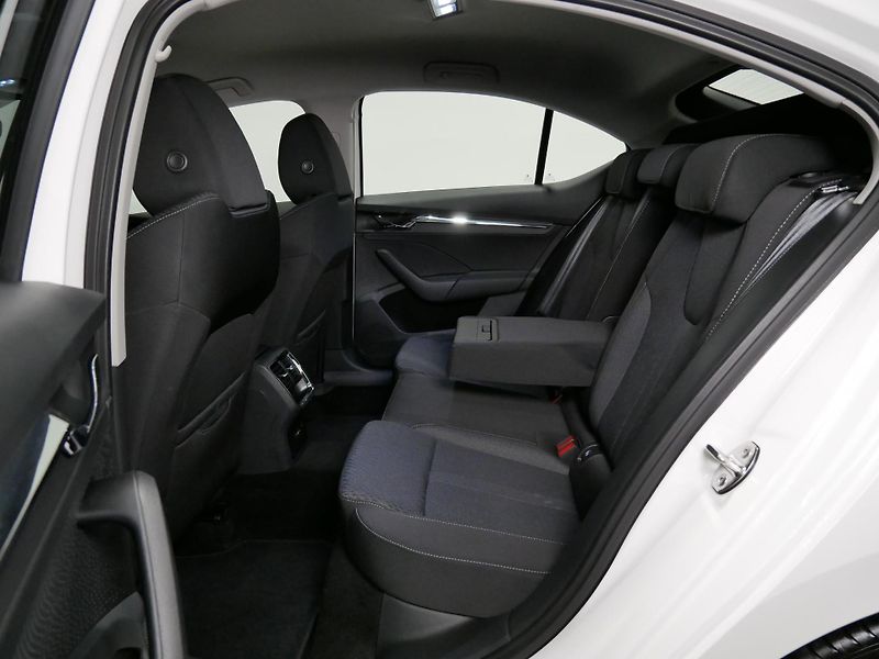Škoda Octavia - fotka 10 z 25